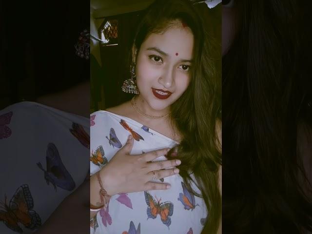 #shortvideo #like #subscribe #youtubeshort #sakshi #viral #comment #saree