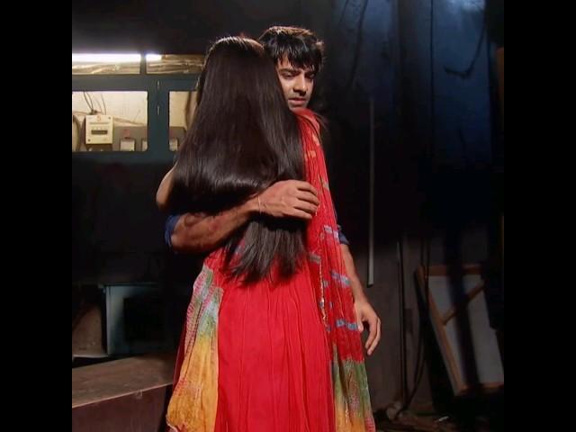 Khushi hugs Arnav | Iss pyar ko kya naam doon | Arnav Khushi #arnavkhushi #shorts #ipkknd