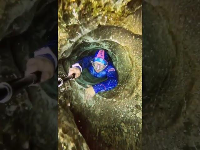 Exploring the depth of the jug hole cave dive || Glamour and Grace ||