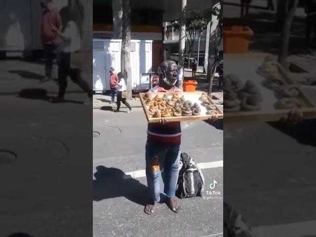 إخان فابور
