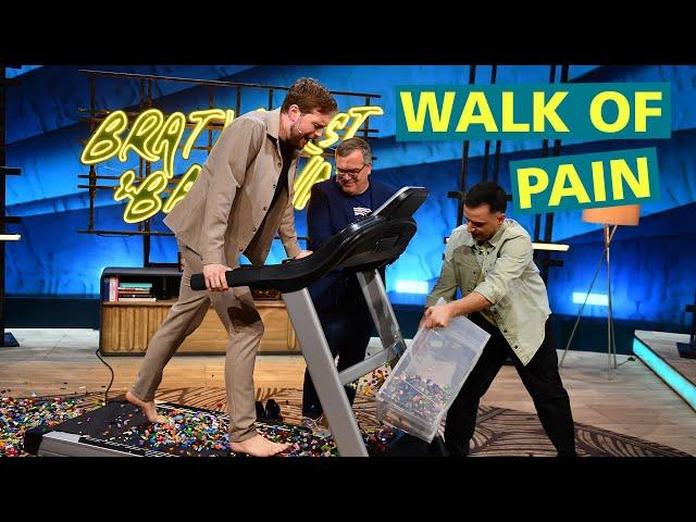 Walk of Pain: Barfuß über Klemmbausteine | Bratwurst & Baklava - Die Show