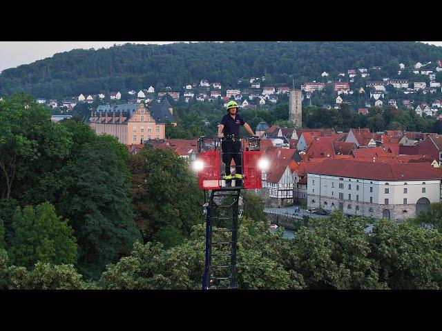 Wie funktioniert eine Drehleiter? Die Feuerwehr Hann. Münden erklärt es