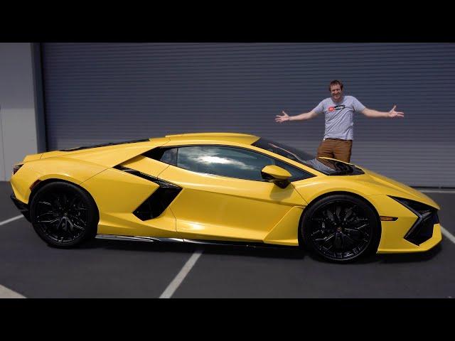 The 2024 Lamborghini Revuelto Is a $700,000 Supercar with 1,000 Horsepower