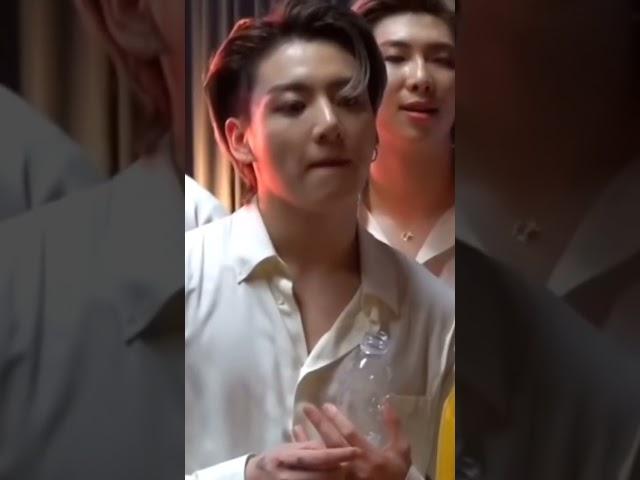 he's so hot#taekook #vkook #kookv