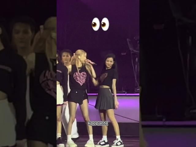 when rosé gets gets surprised over jisoo  AND another jenlisa moment everyone #blackpink #shorts