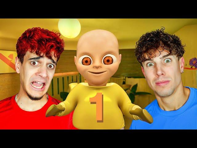 JUEGO AL BEBÉ AMARILLO EN LA VIDA REAL !! | BABY IN YELLOW