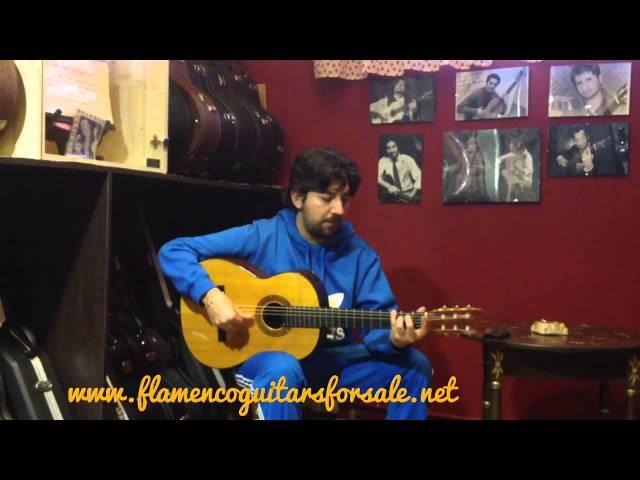 Antonio Rey plays his new guitar Lester Devoe 1995 from Solera Flamenca