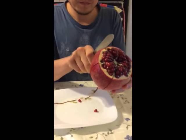 How to properly cut a pomegranate