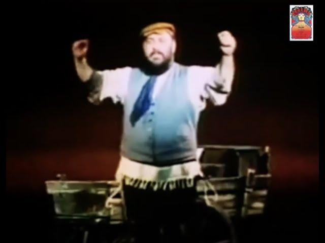 Zero Mostel in FIDDLER ON THE ROOF (1977, Broadway)