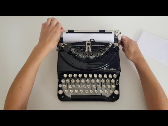 Tony's Typewriters - Remington Portable model 2