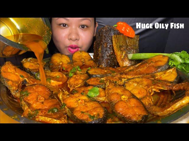 ‘BAHUBALI THALI’ 2.5 KG EXTREME OILY FATTY FISH CURRY EATING | SPICY WHOLE FISH CURRY MUKBANG