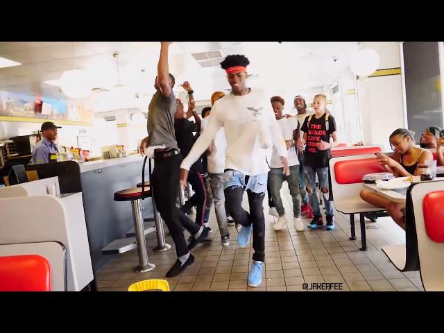 How to turn up in Waffle House!! || @HiiiKey @I_Got_Barzz @Mr_Hotspot