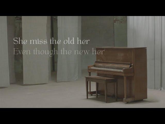 YDE - Old Her (Official Lyric Video)