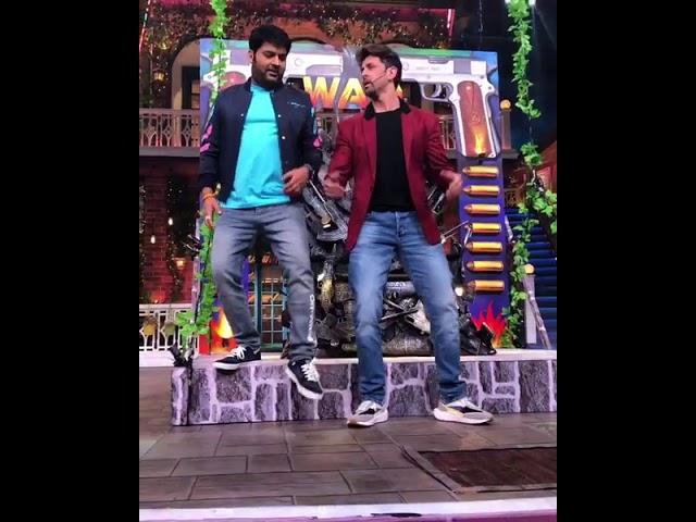 #Ghungroo Hrithik ROSHAN DANCING WITH KAPIL SHARMA #KAPIL SHARMA SHOW #WAR