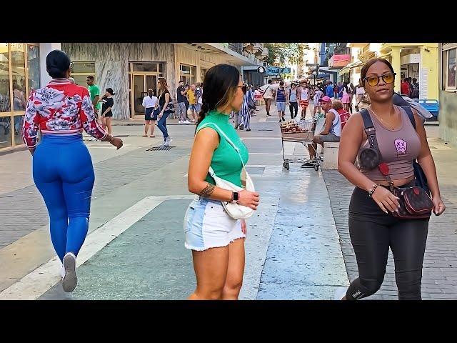 THE MOST CROWDED Boulevard in HAVANA, CUBA. ‍️SHE LED US into San Rafael Boulevard CENTRO HABANA