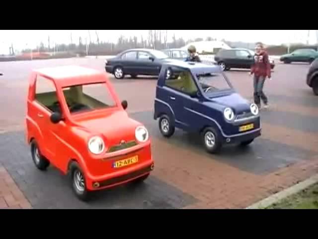 PEDAL CAR