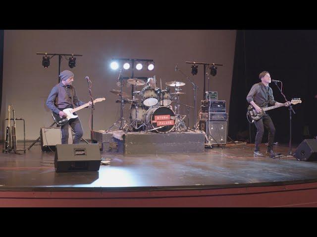 ORIGINAL SIN (INXS COVER) performed by Storm The Palace (03 of 16)