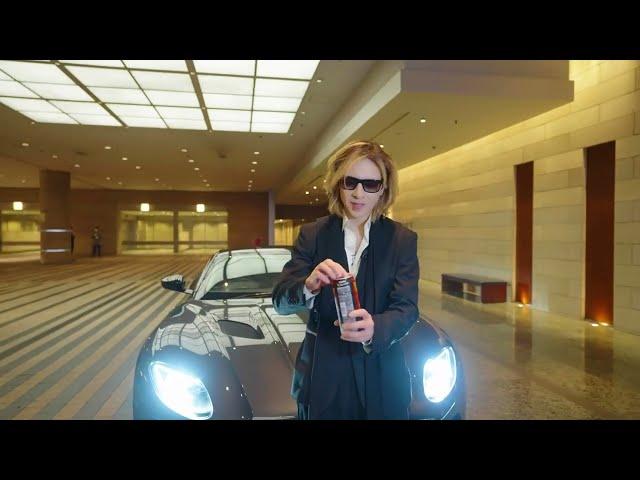 YOSHIKI in Tokyo getting ready to work