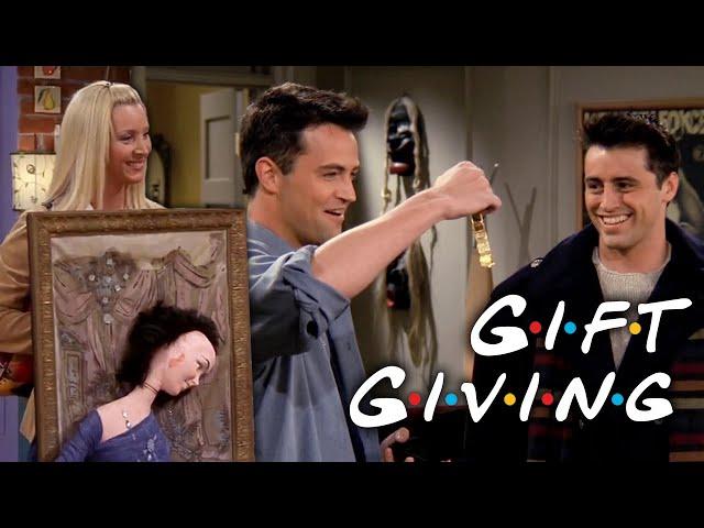 The Ones With the Gifts | Friends