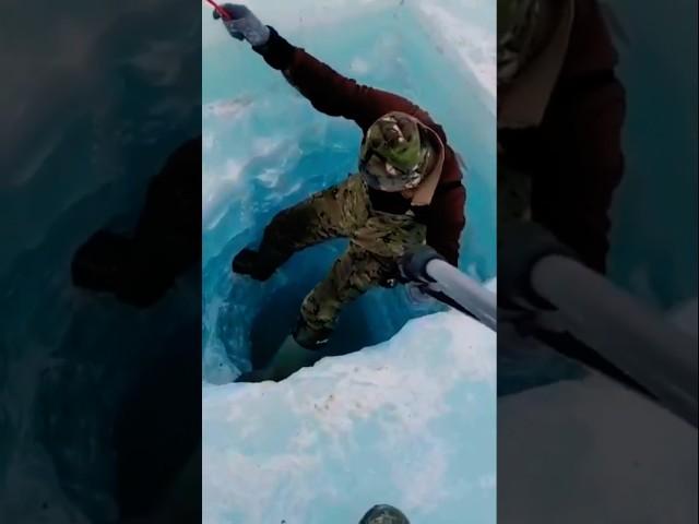 Рыбалка в Якутии. #якутия #russia #хочуврек #шортс #охота #лед #рыбалка #youtubeshorts #fishing
