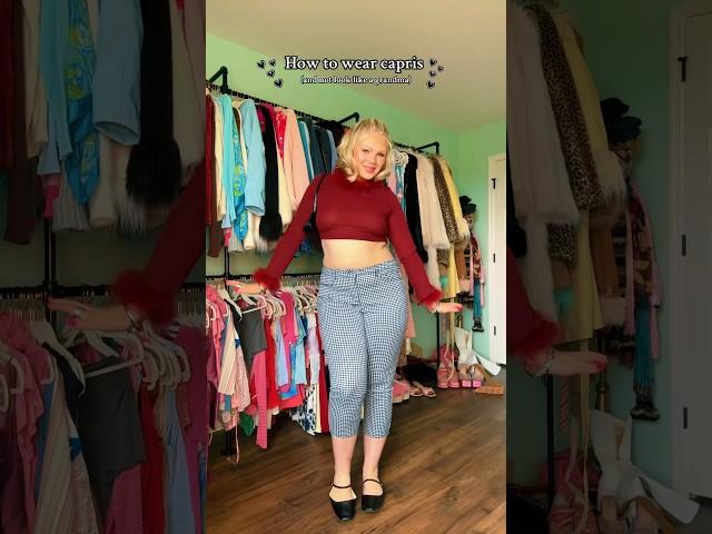 Just realized I LOVE capris️ #fashion #capris #2000s #y2k #style