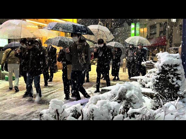 Tokyo's Shibuya Hit by Heavy Snowfall, Jan 2022