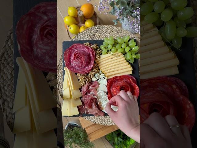 Идеальная закусочная тарелка ️ #закуска #закусочнаятарелка #нарезка #праздничныйстол #новыйрецепт