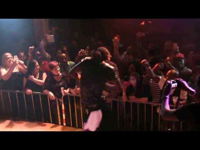 Terry G,  Akpako Bum Bum/Troway (Live Zurich Switzerland)