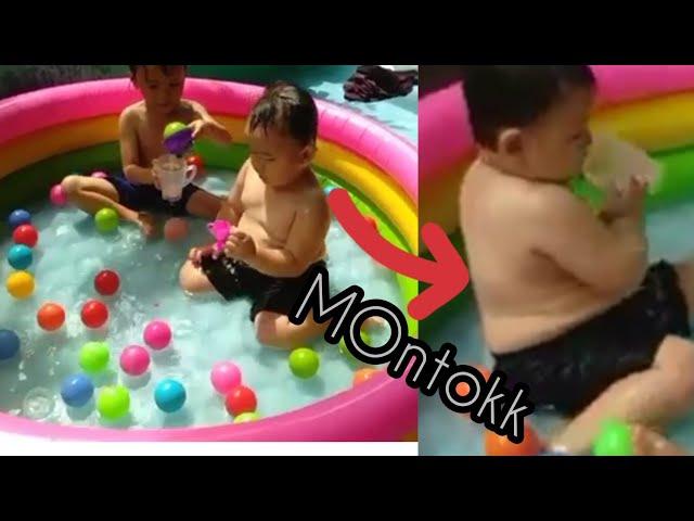 Bocah Montok 2tahun berenang bola