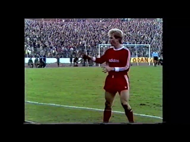 1975-1976 Eintracht Frankfurt - Bayern Munchen 6-0 prima repriza