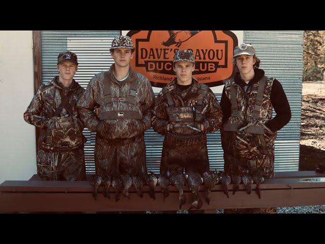 Duck hunting a FLOODED DAM LOADED with TEAL!