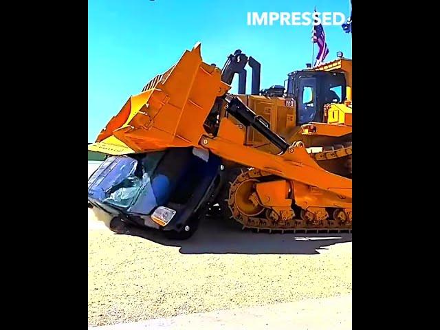 Biggest Heavy Equipment Machines Working At Another Level