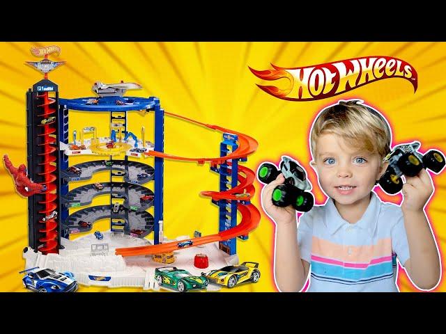 Biggest Hot Wheels City Ultimate Garage Gorilla - Pretend Play Fun For Kids | Elias And Eugene