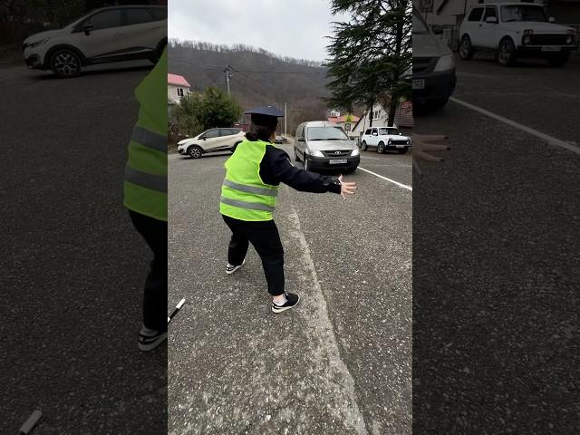 Случай на дороге Однажды в Сочи￼. #таксист #pov #sketch #юмор #сочи