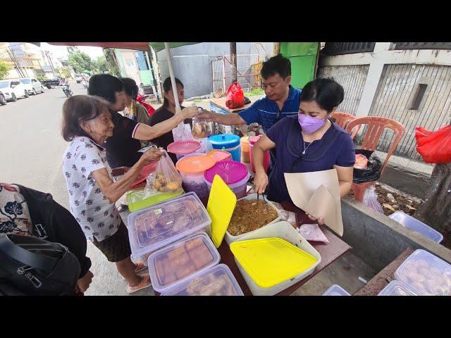 SIAP SIAP ANTRI DAN SABAR BUAT BELI TAKJIL DISINI BAKALAN AUTO REBUTAN INDONESIAN STREET FOOD