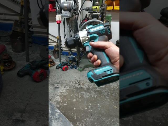 Makita DHP486z Chuck locking problem!