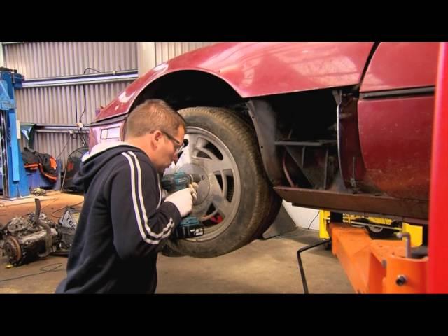 Strippers: Cars for Cash - American Muscle: The Mechanics