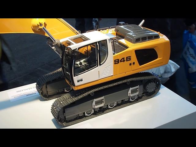 New Premacon Liebherr 946 # RC excavator - First impressions Friedrichshafen 2016