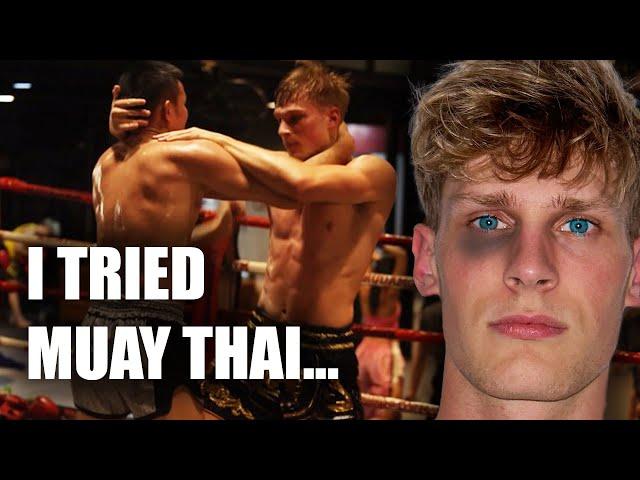 Karate athlete tries Muay Thai IN THAILAND