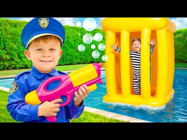 Oliver and Mom OPEN a Car Wash + more with Oliver