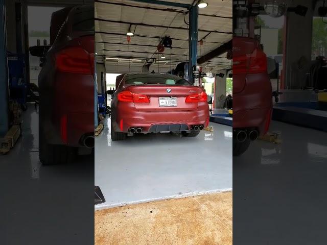 F90 M5 catless downpipes and stock comp exhaust