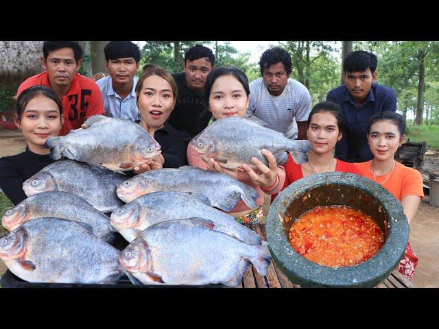 Amazing cooking fish fried with chili sauce recipe and vegetable - Fish fried recipe