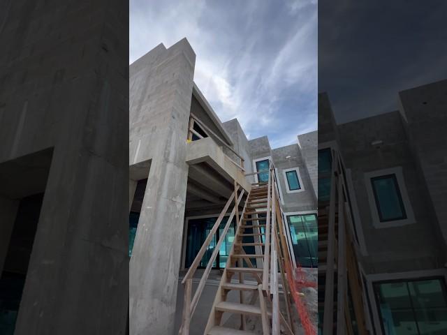  HURRICANE HOME IN FLORIDA