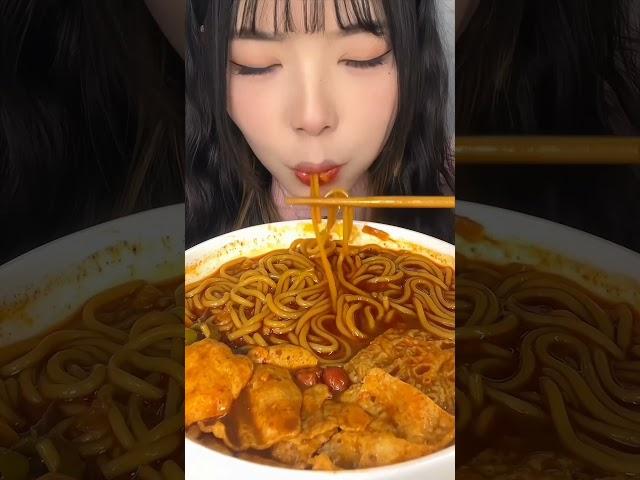 #spicynoodles #koreannoodles #spicynoodlemukbang #koreanspicynoodles #spicynoodlechallenge