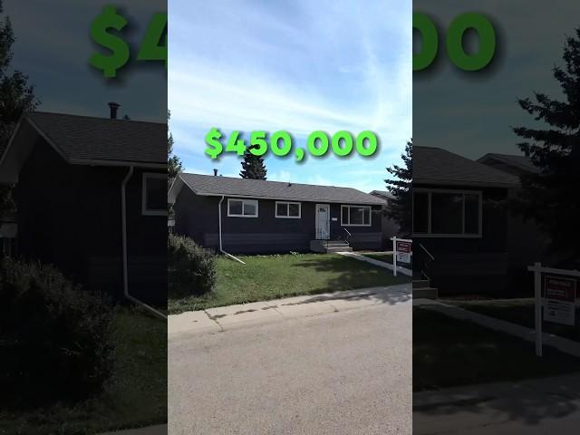 $438,000 Updated Price*  Investment Home! Side Entrance + Basement Suite Edmonton, Alberta #yeg #yyc