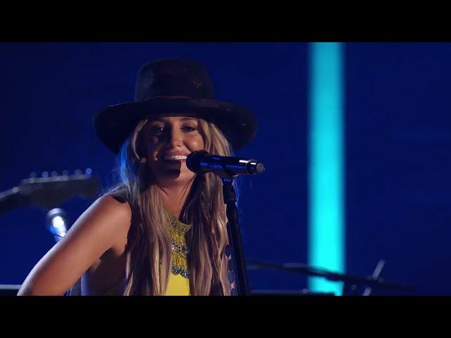 Lainey Wilson – Watermelon Moonshine (CMA Fest 2023 Live Performance)