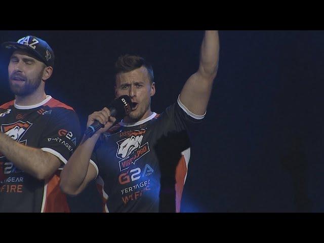 PASHA "ROMANIA I LOVE YOUUUUU!"