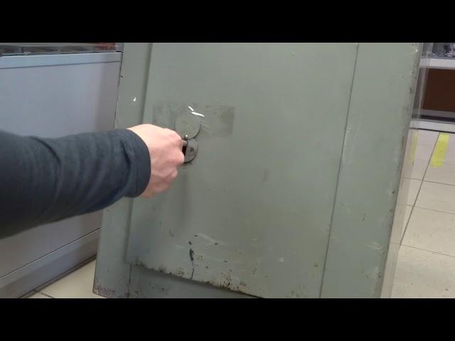 как открыть старый сейф с ключем буратино сайт: https://medvejatnik.kiev.ua