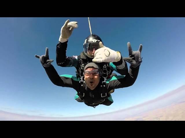 1139 Ritesh Kawadkar Skydive at Chicagoland Skydiving Center 20151018 Chris R Mikey