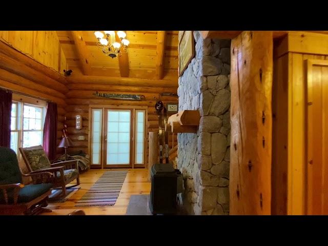 Log Home Cabin - Siskiyou County Homes for Sale. Northern California Property. Log Cabin Weed, CA